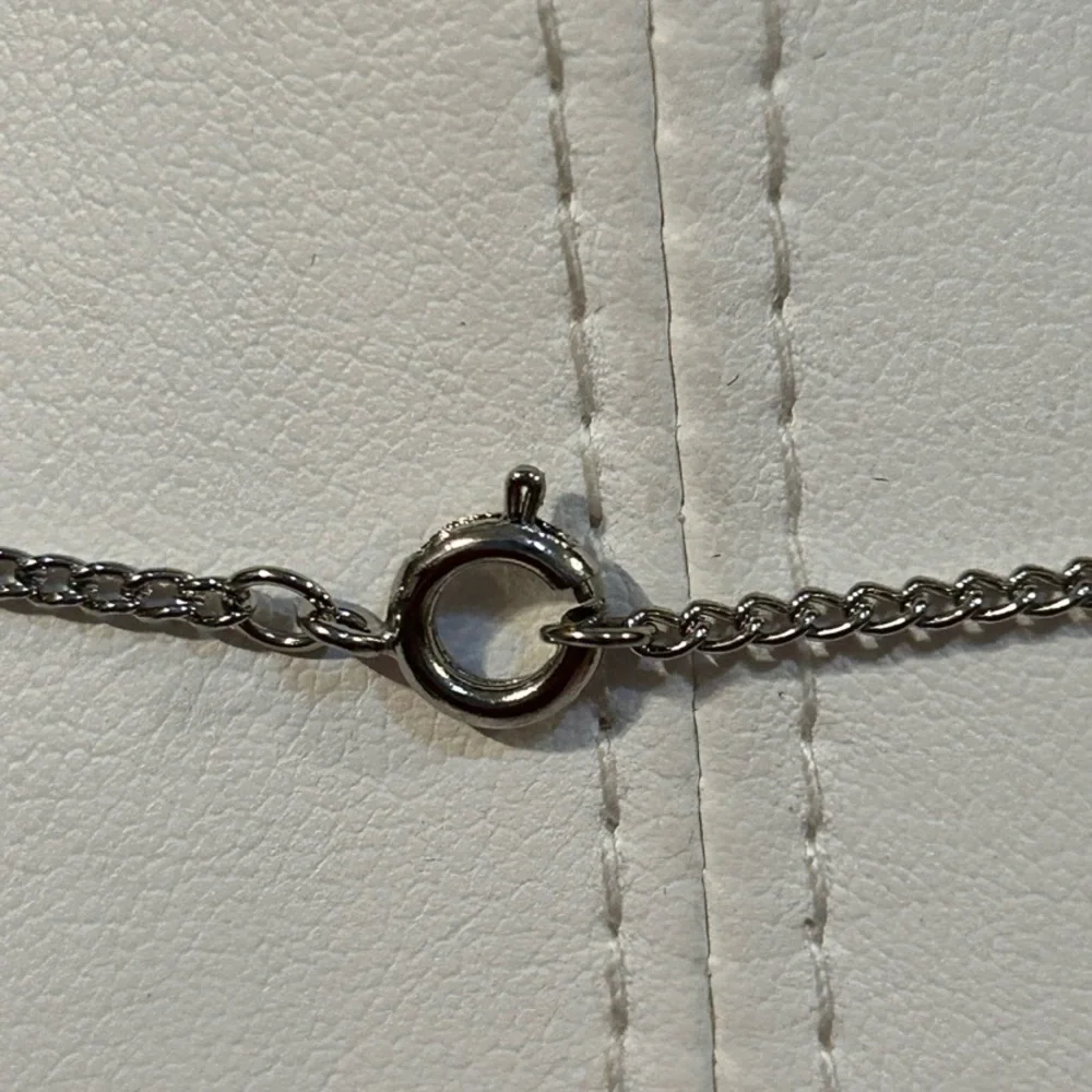 Vintage Silver‎ Tone Rhinestone Heart Pendant Necklace 17”